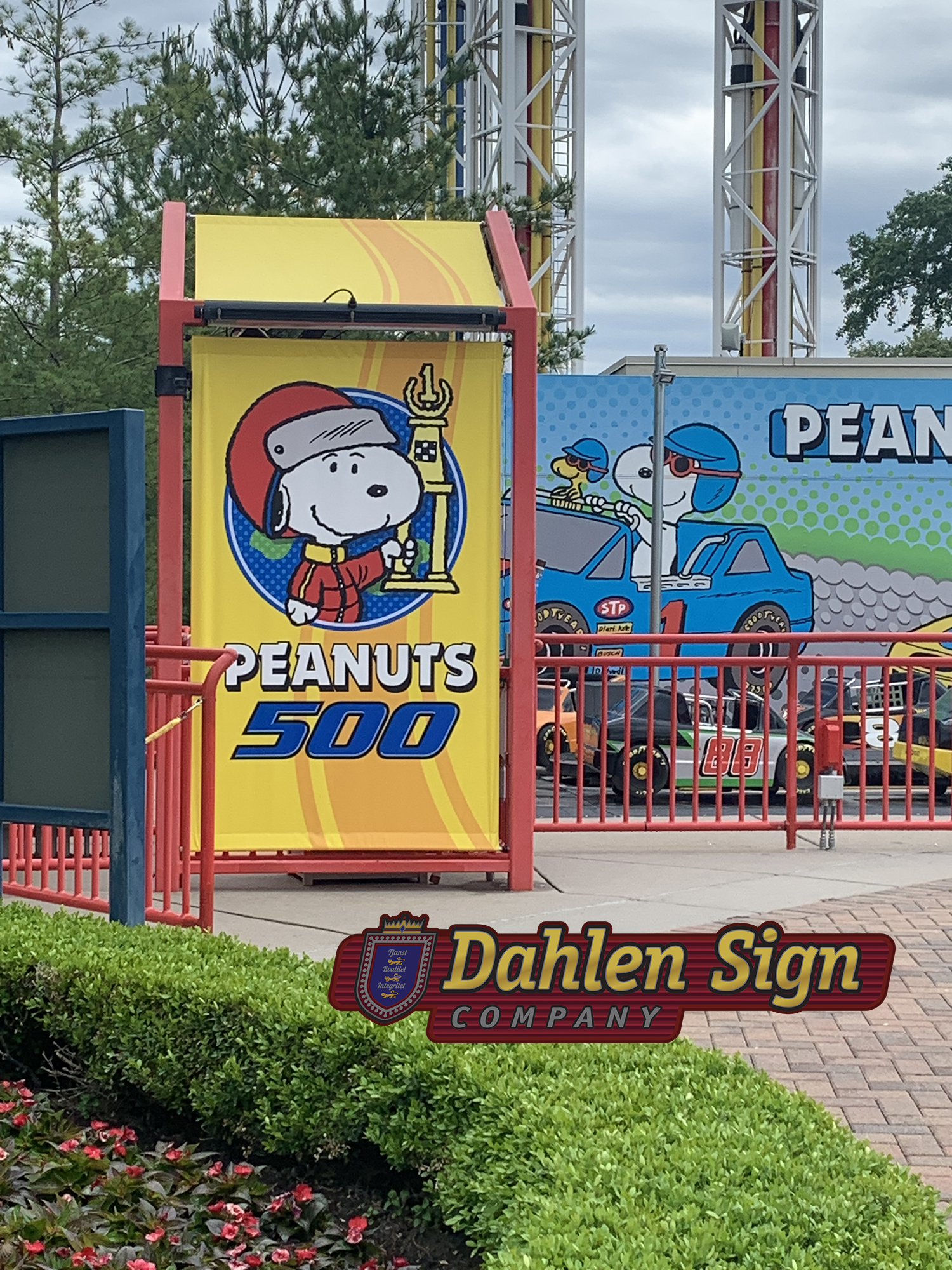 Valleyfair booth banners made by Dahlen Sign Company